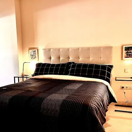 Stylish Reformed 1 Bedroom! Marbella